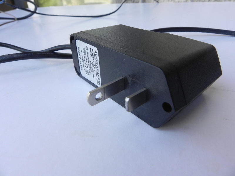 5V US power plug with the mark