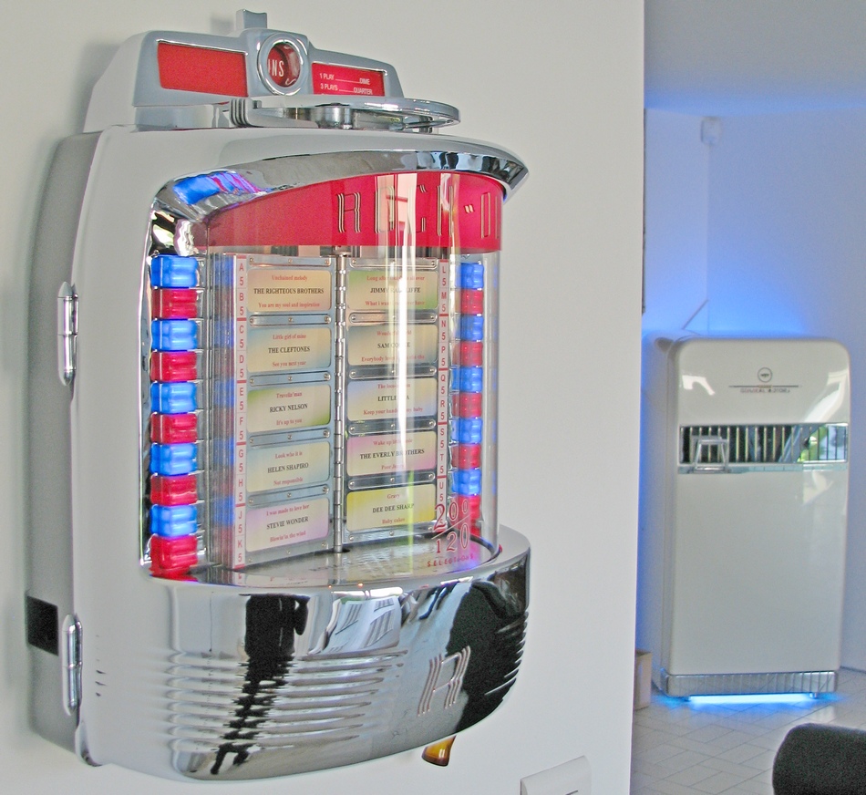 Rock Ola 1555 wallbox jukebox en fonctionnement